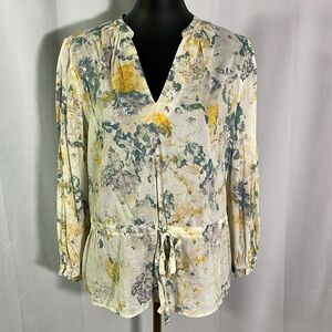 🛍 6 for $35 • NWT A New Day Cream Floral Print Tie Front V-Neck Blouse